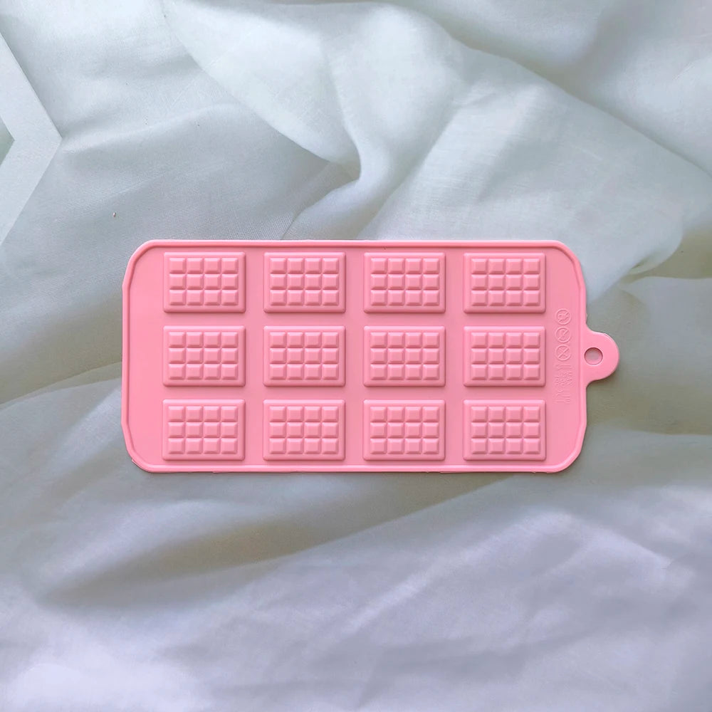Silicone Chocolate Mold 12 Holes Waffle Chocolate Mold Fondant DIY Candy Bar Mould Cake Decoration Tools Kitchen Baking