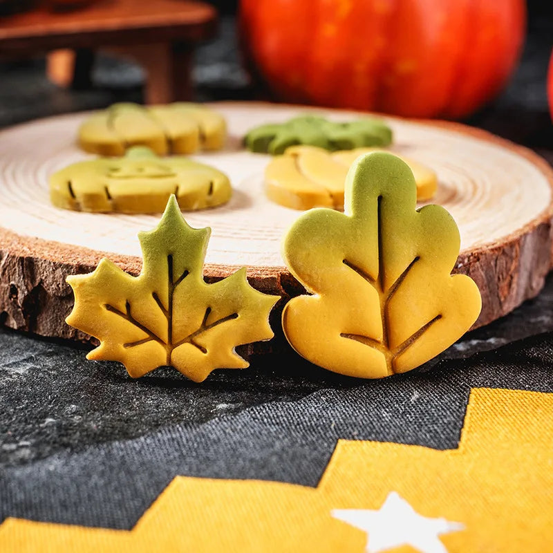 Halloween Series Polymer Clay Cutters Leaves Cat Bat Spider Ghost Pumpkin Shaped Soft Pottery Clay Mold for DIY Earrings Making