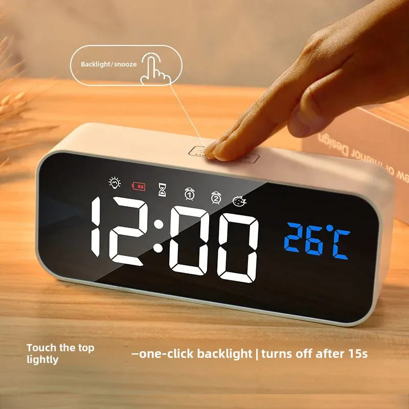 LED Calendrier perpétuel Contrôle vocal Intelligent Affichage numérique LED Affichage numérique électronique Mornière miroir numérique rechargeable ...