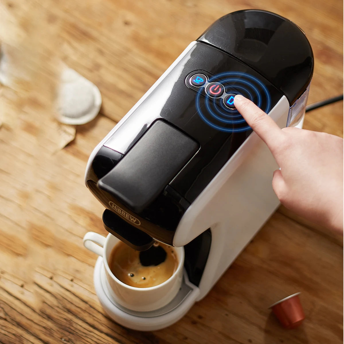 Hibrew 4 в 1 множество капсулни кафемашини Пълен автоматичен с горещо и студено мляко пенообразна машина Frother & Plastic Table Set