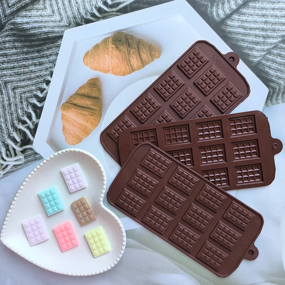 Silicone Chocolate Mold 12 Holes Waffle Chocolate Mold Fondant DIY Candy Bar Mould Cake Decoration Tools Kitchen Baking