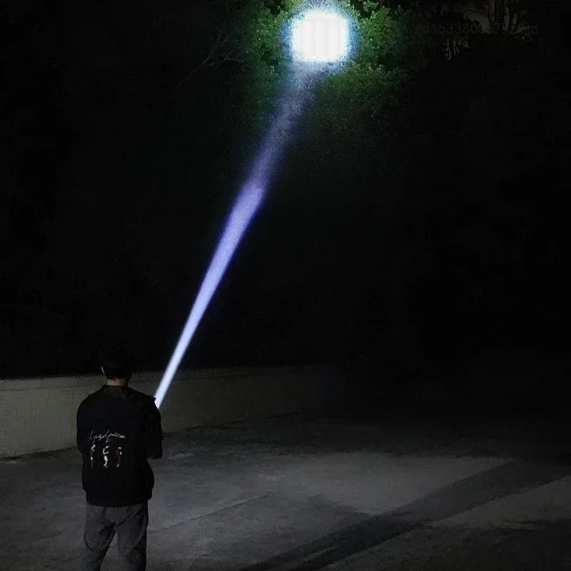 Xiaomi Outdoor Taschenlampe Tragbares starkes Licht variabler Fokus mit Flutlicht Seitenlichter Mini Taschenlampe hohe Helligkeit
