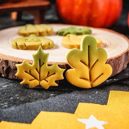 Halloween Series Polymer Clay Cutters Leaves Cat Bat Spider Ghost Pumpkin Shaped Soft Pottery Clay Mold for DIY Earrings Making