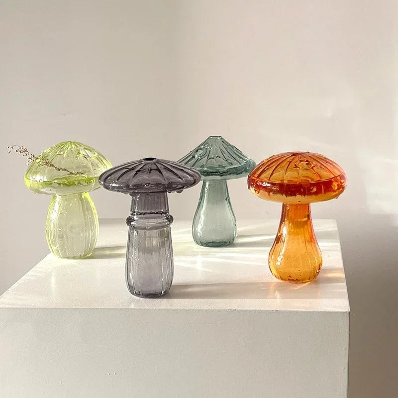 Decorative Flower Bottle Modern Mini Glass Vase for Flowers Transparent Bud Vase Designed for Living Room Decor Table Ornaments