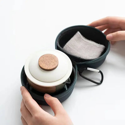 Tekanna och tekoppset kit hushållet te som gör rese tepå